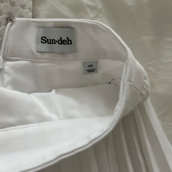 Sun-deh Tennis Skirt - Picture 4 of 4